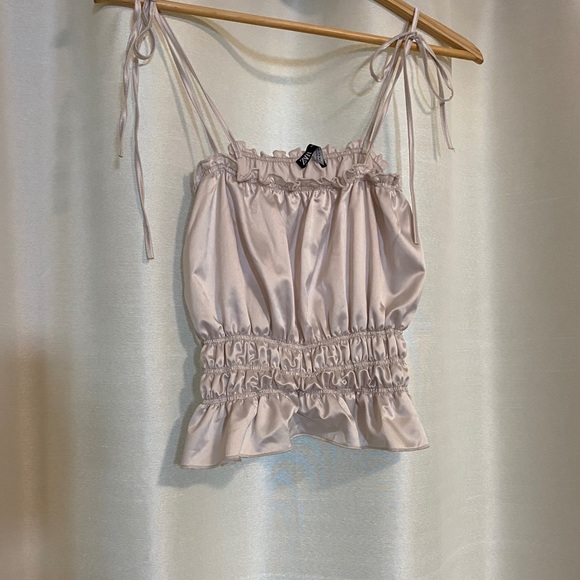 Zara Satin Effect Top Elastic Details - Picture 4 of 7